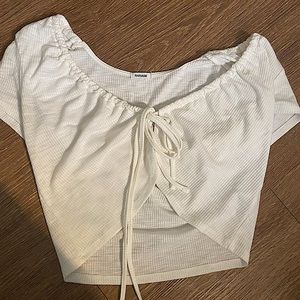 Cropped tie top
